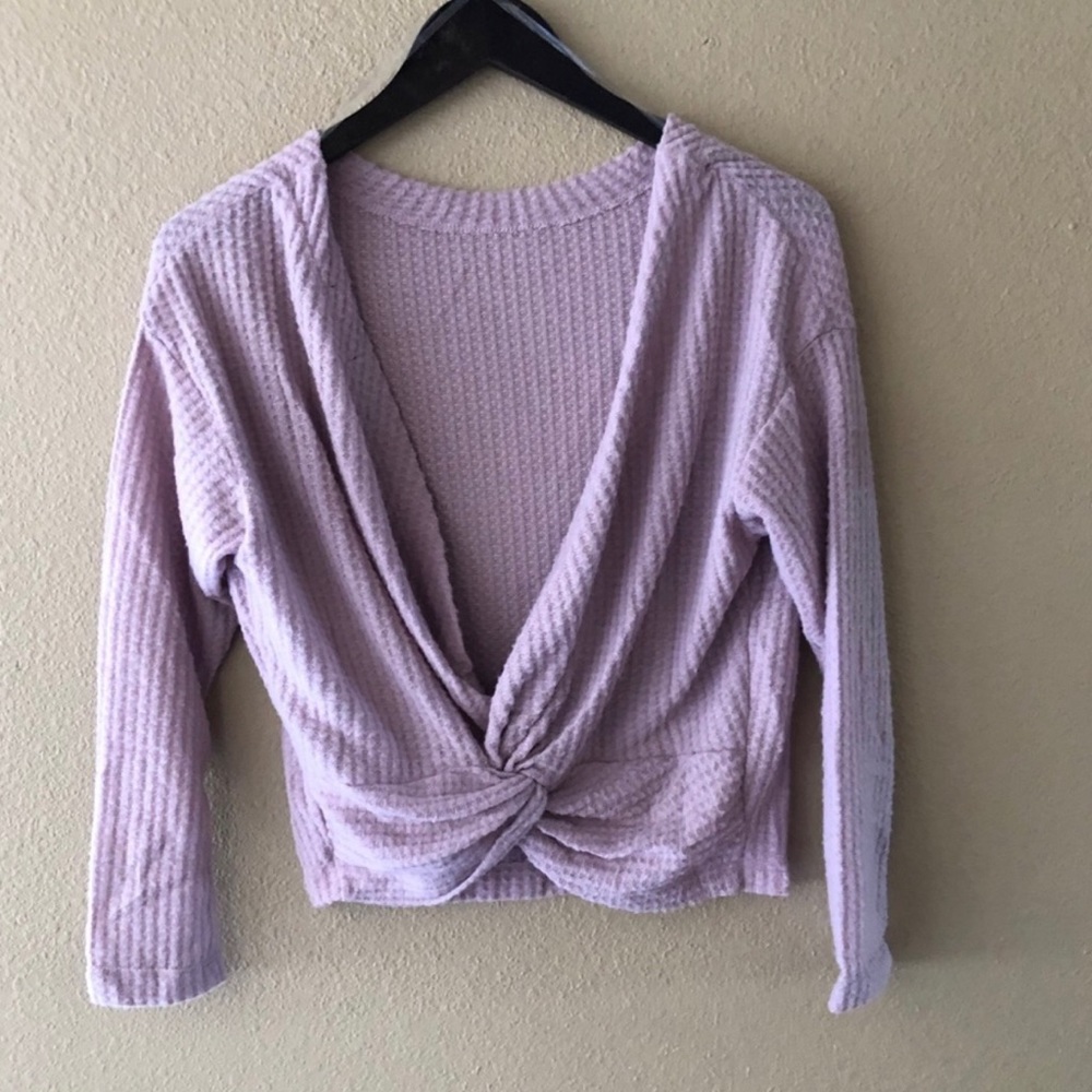 Lavender back twist top - Picture 2 of 2
